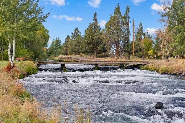 Bend, OR 97701,21925 Bear Creek RD