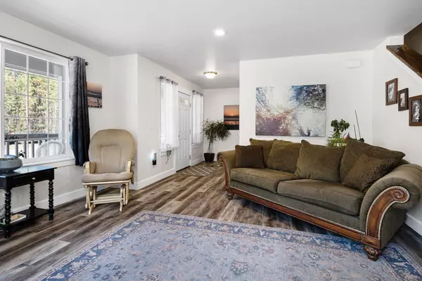 Bend, OR 97707,55100 Tamarack RD