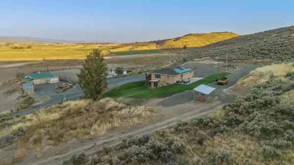 Klamath Falls, OR 97603,10580 Buesing RD