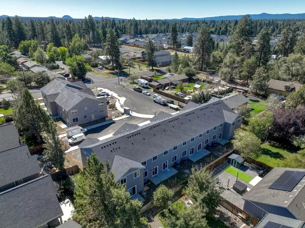 Bend, OR 97702,20493 Bard CT #8