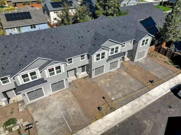 Bend, OR 97702,20493 Bard CT #8