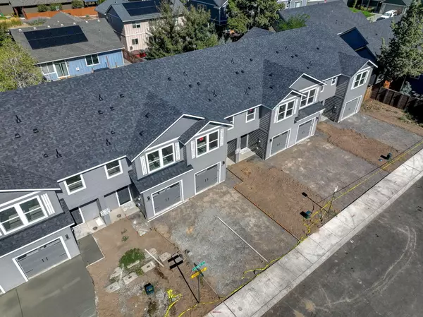 Bend, OR 97702,20489 Bard CT #10