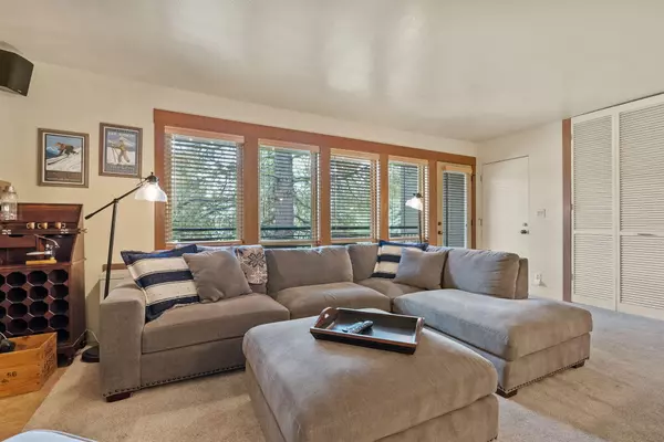 Bend, OR 97702,18575 Century DR #2121