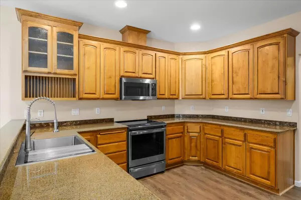 Central Point, OR 97502,802 Ridgeway AVE