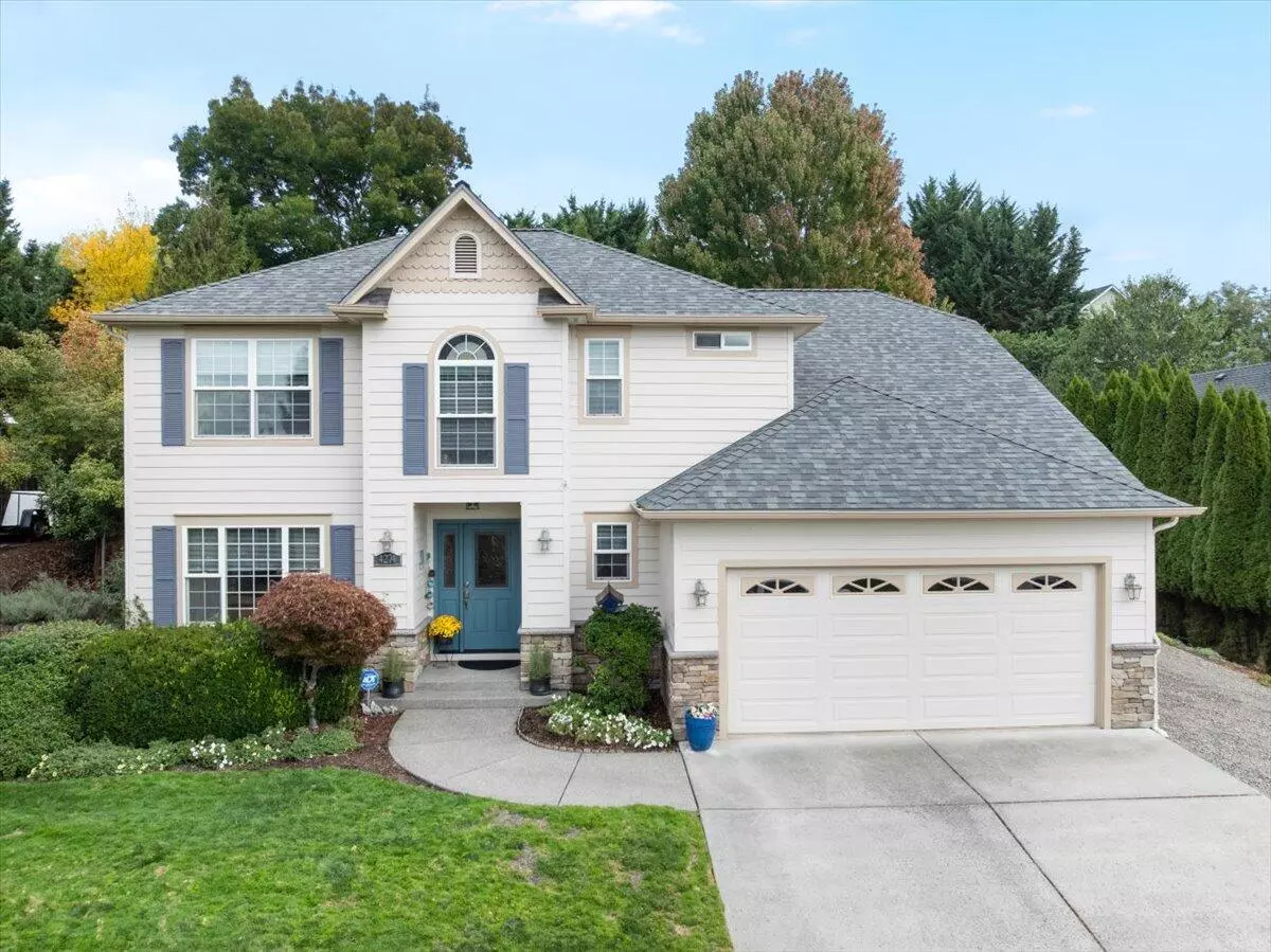 Medford, OR 97504,4274 Tamarack DR