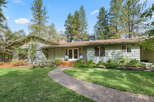 682 Peco RD, Grants Pass, OR 97526