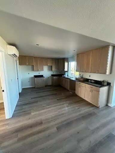 Eagle Point, OR 97524,403 DeAnjou AVE