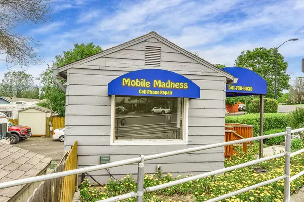 Ashland, OR 97520,1545 Siskiyou BLVD