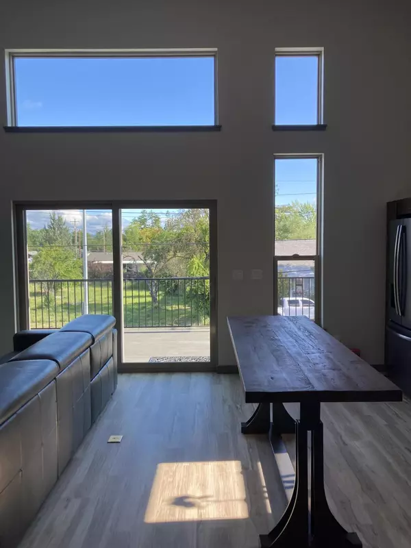 Medford, OR 97501,738 Ross LN N