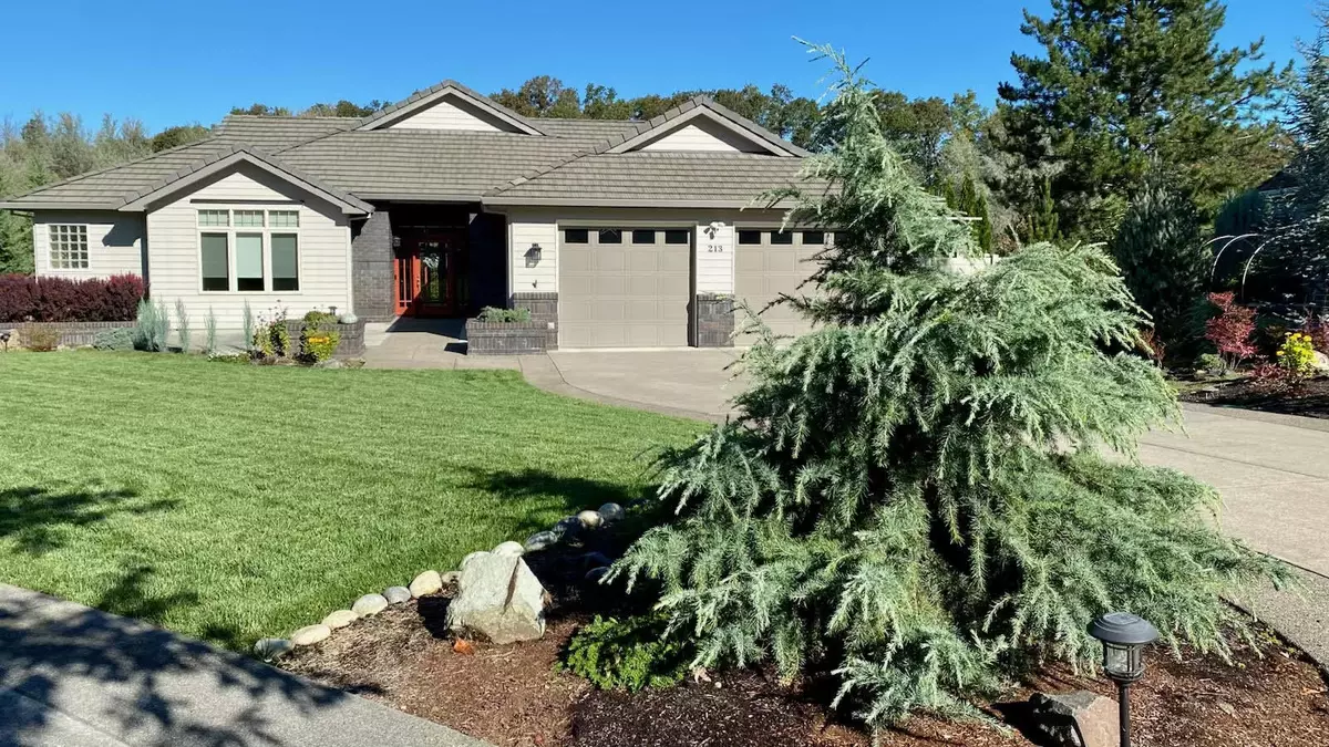 Eagle Point, OR 97524,213 Princeville DR