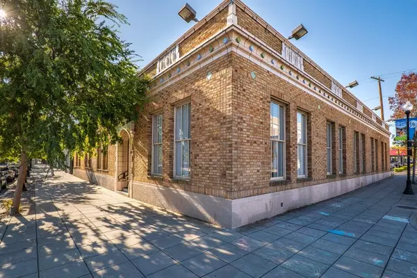 Medford, OR 97501,145 Bartlett ST #C