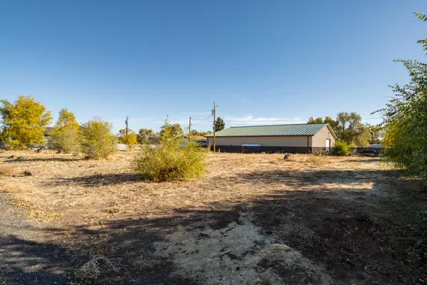 Redmond, OR 97756,334 Warsaw ST