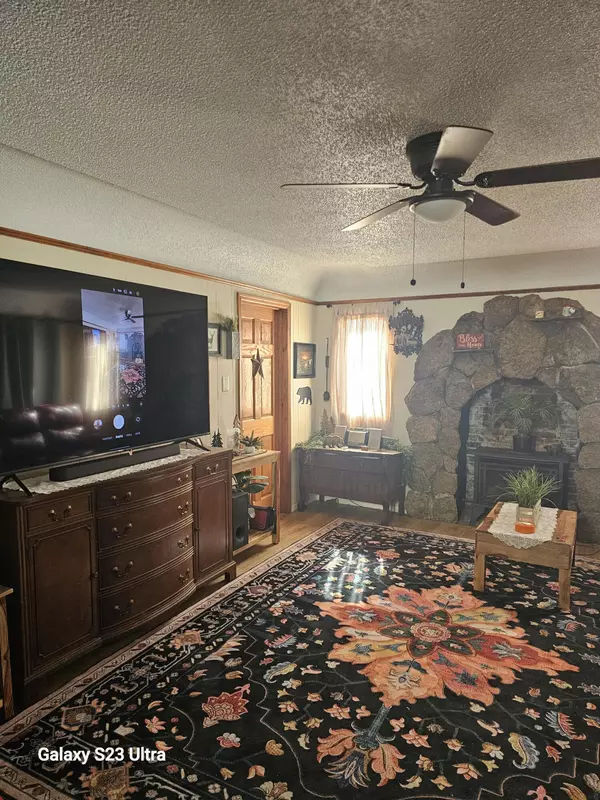 Klamath Falls, OR 97601,1435 Worden AVE