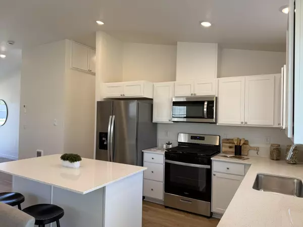 Madras, OR 97741,572 Arnold ST #184