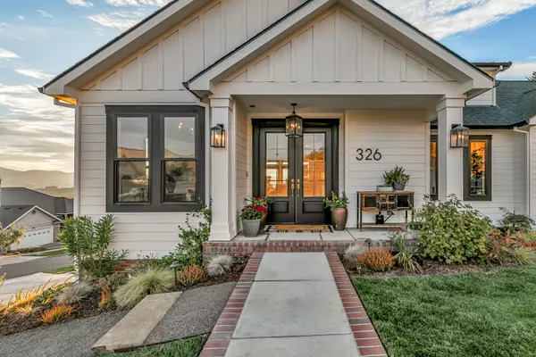 Medford, OR 97504,326 Mary Bee LN