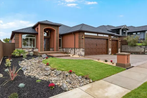 Medford, OR 97504,3027 Mt Thielsen DR