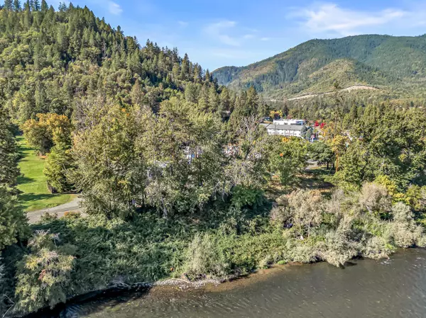 Rogue River, OR 97537,Rogue River HWY