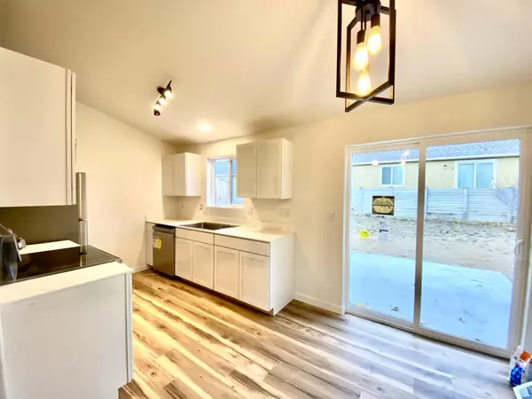 Bend, OR 97702,20050 Elizabeth