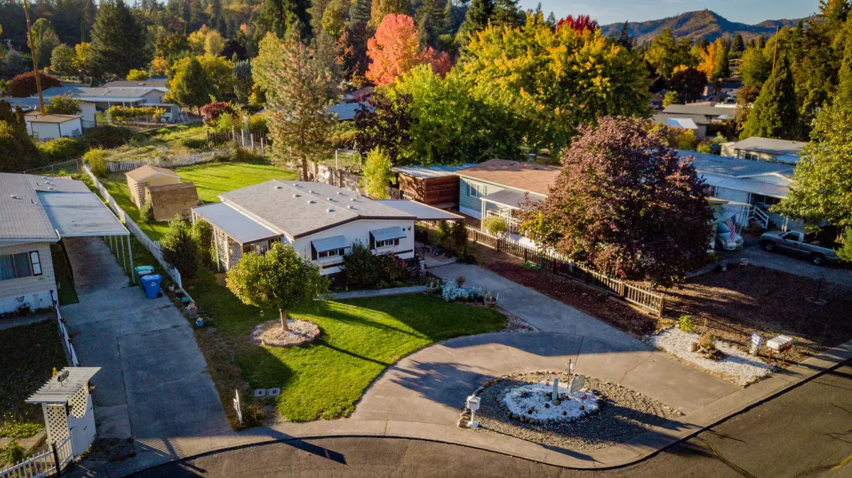 Grants Pass, OR 97527,1928 Parkdale DR