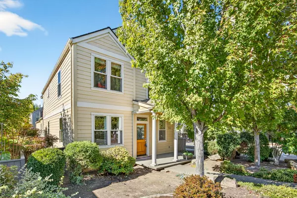 Ashland, OR 97520,557 Mountain AVE