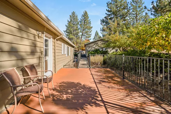 Bend, OR 97702,60999 Sugarbush LN