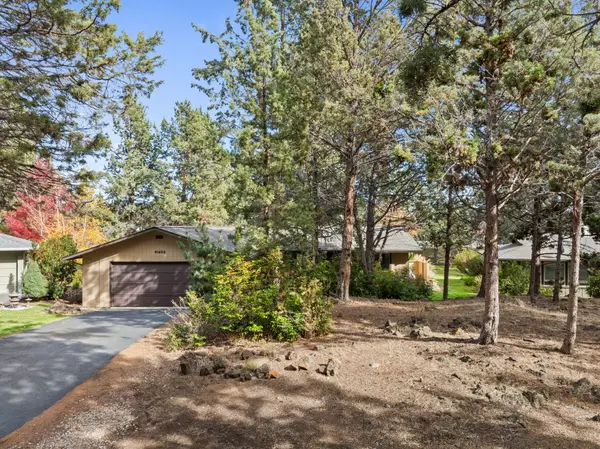 Bend, OR 97702,61450 Little John LN