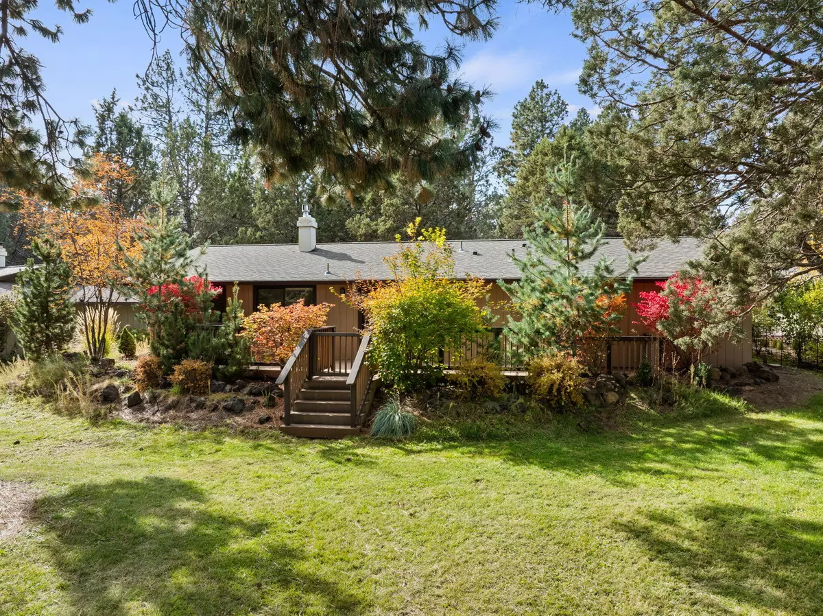 Bend, OR 97702,61450 Little John LN