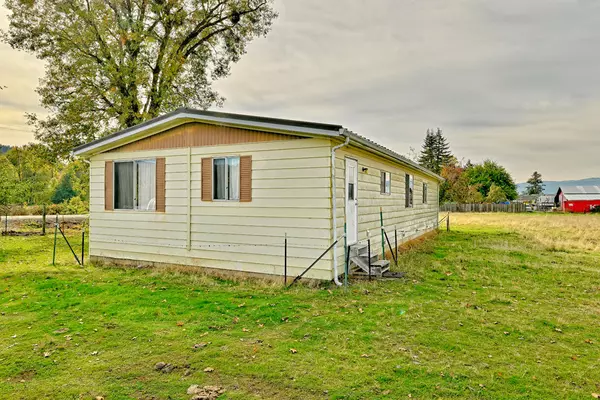 Cave Junction, OR 97523,6626 Holland Loop RD