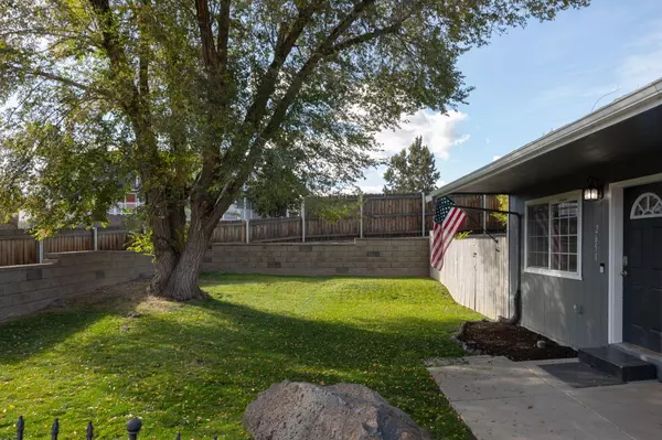 Redmond, OR 97756,2651 Glacier AVE