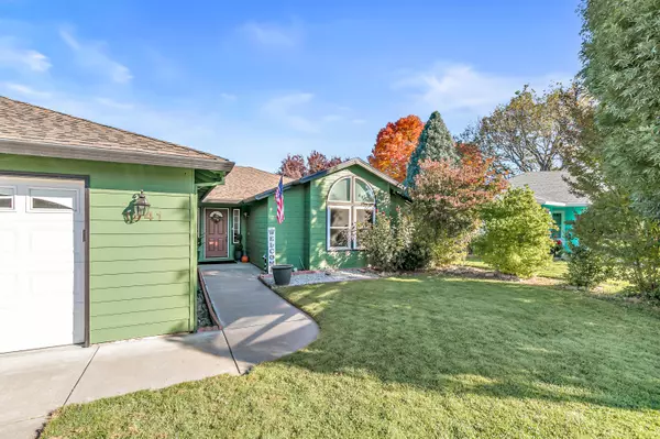 Medford, OR 97504,1841 Cascadia CIR