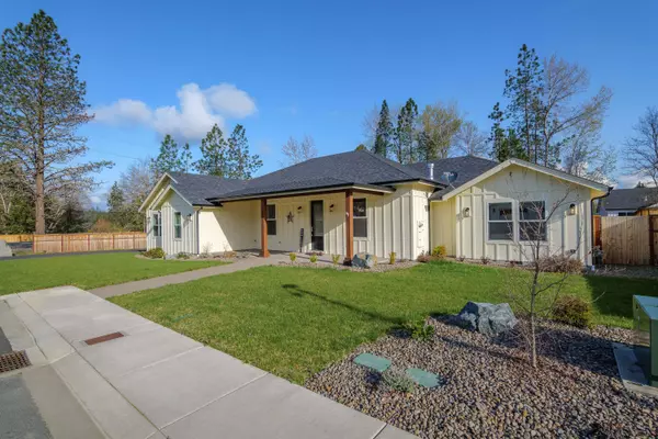 Grants Pass, OR 97527,199 Black Oak DR