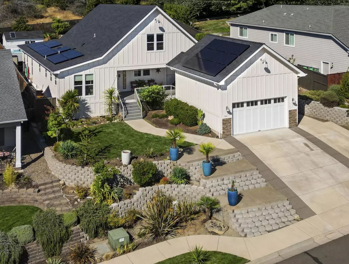 Medford, OR 97504,565 Whitney TER