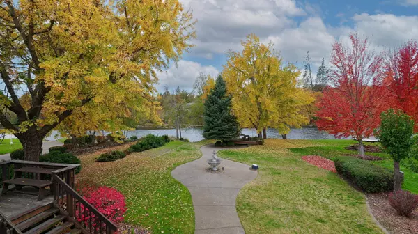 Shady Cove, OR 97539,78 Maple DR