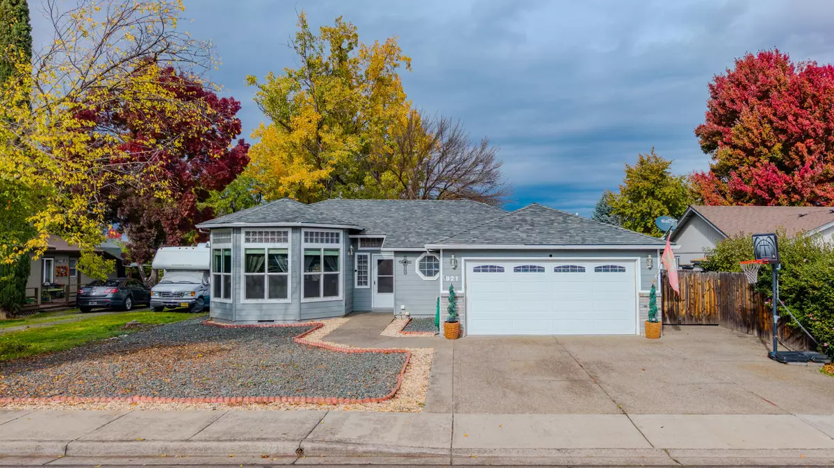 Central Point, OR 97502,921 Pittview AVE