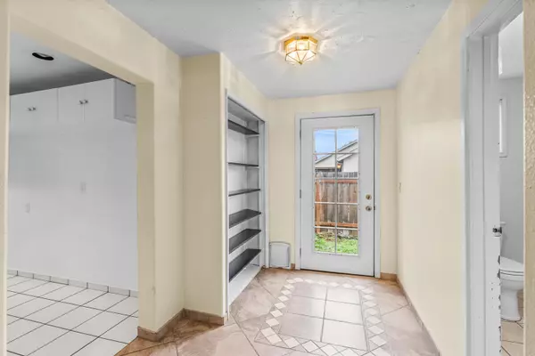 Central Point, OR 97502,3364 Snowy Butte LN