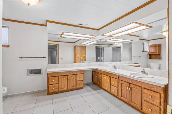 Central Point, OR 97502,3364 Snowy Butte LN