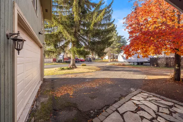 Klamath Falls, OR 97603,3919 Redondo WAY