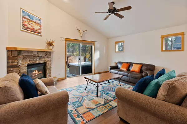 Bend, OR 97702,60808 Sawtooth Mountain LN SE