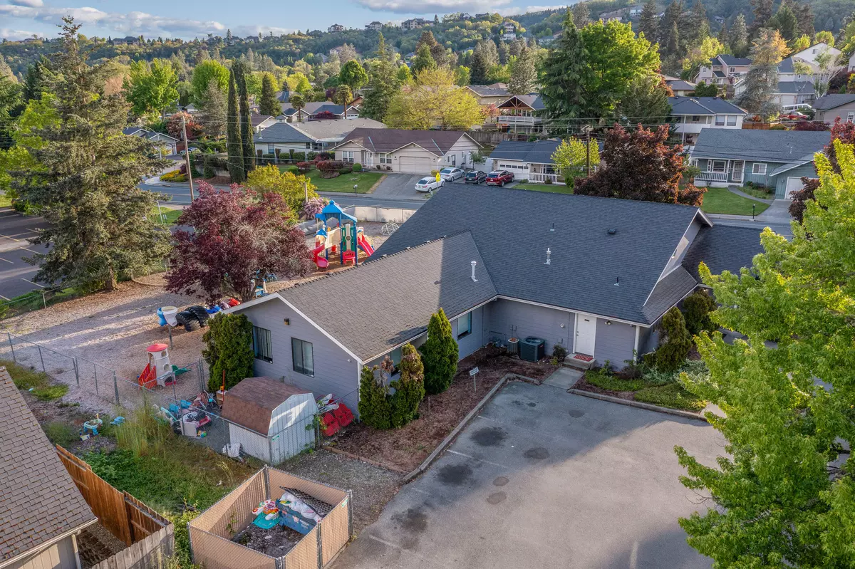 Grants Pass, OR 97526,791 Windsor DR