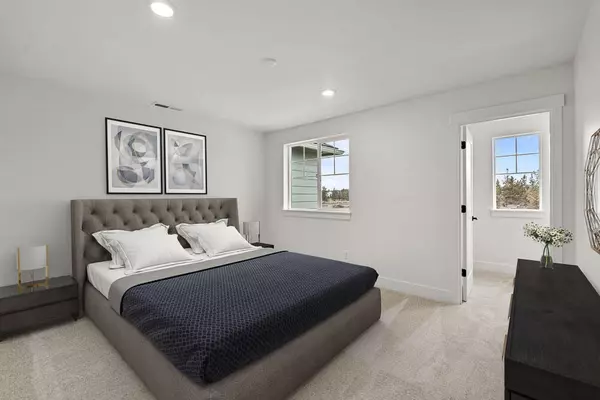 Bend, OR 97701,3093 Nipper DR