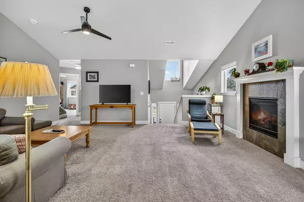 Bend, OR 97701,63348 Lamoine LN