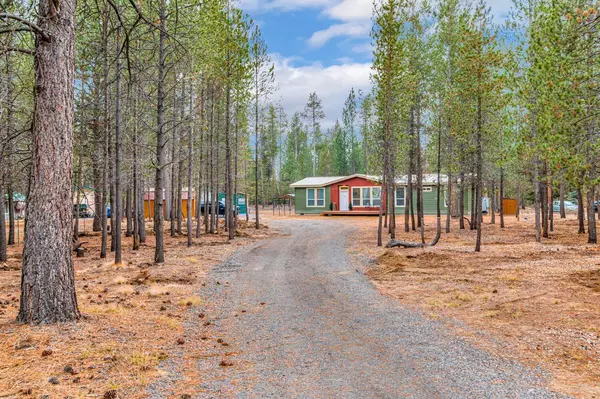 La Pine, OR 97739,15461 Federal RD