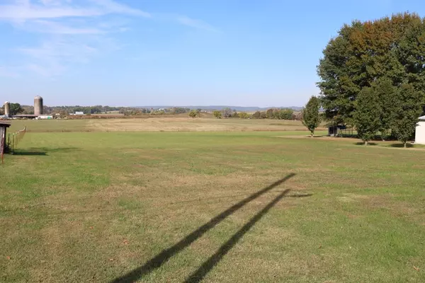 Midway, TN 37809,990 Gravel Woods RD