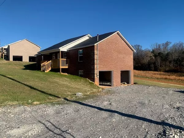 Jefferson City, TN 37760,808 Forgety RD