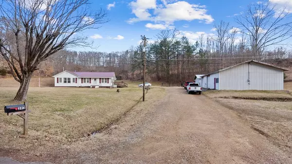 Rogersville, TN 37857,393 Hillcrest ST