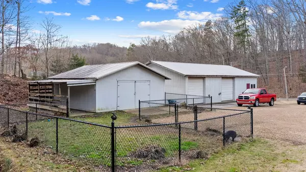 Rogersville, TN 37857,393 Hillcrest ST