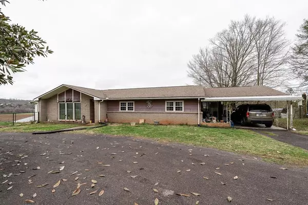 1724 N Hwy 92, Jefferson City, TN 37760