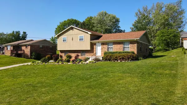 481 Navaho TRL, Talbott, TN 37787