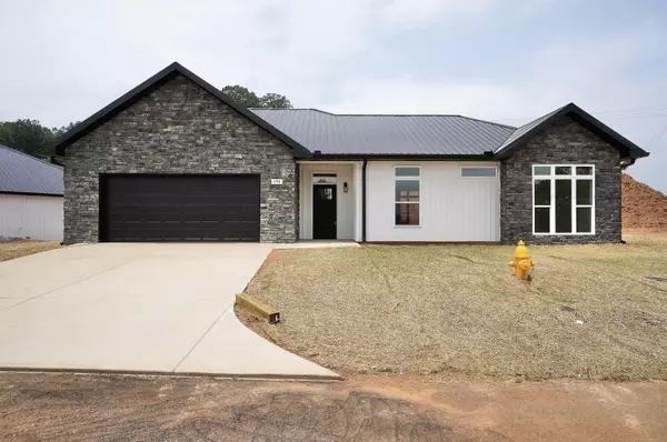 170 Lakeshore Bay Dr, Jefferson City, TN 37760