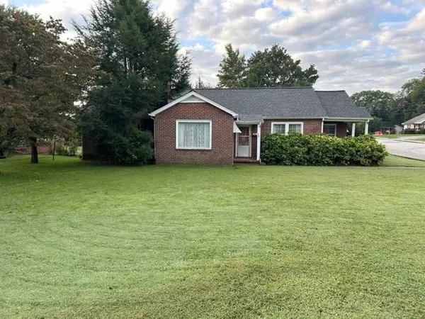 733 Jefferson ST, Jefferson City, TN 37760